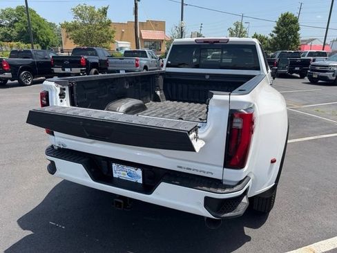 Certified 2024 GMC Sierra 3500 Denali w/ Denali Reserve Package AWD/4WD image 7