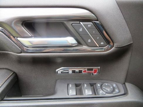 Used 2024 GMC Sierra 1500 AT4 w/ Technology Package AWD/4WD image 27