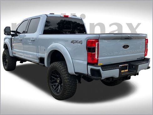 Used 2025 Ford F250 Lariat w/ Lariat Ultimate Package image 9