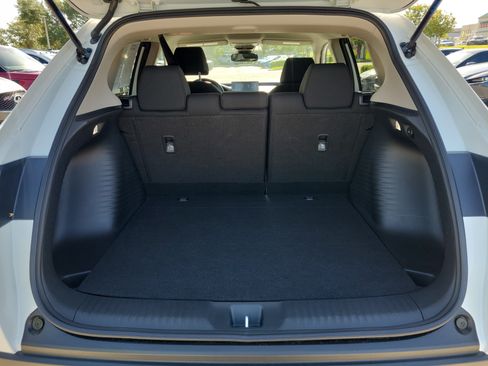 Used 2026 Honda HR-V LX image 11