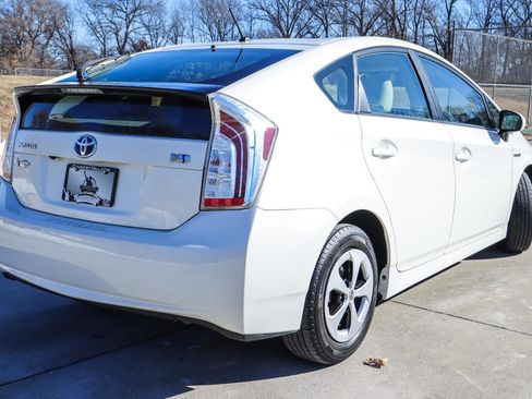 Used 2015 Toyota Prius Two image 14