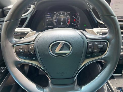 Used 2023 Lexus ES 350 w/ Premium Package FWD image 19