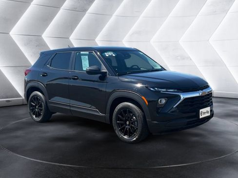 Certified 2024 Chevrolet TrailBlazer LS FWD image 7