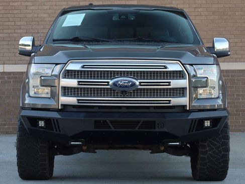 Used 2015 Ford F150 Platinum w/ Equipment Group 701A Luxury AWD/4WD image 6