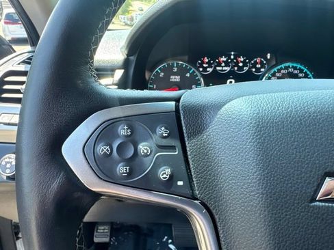 Used 2019 Chevrolet Tahoe Premier w/ Premier Plus Edition AWD/4WD image 30
