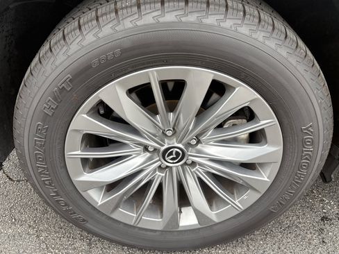 Used 2024 MAZDA CX-90 3.3 Turbo w/ Preferred Plus AWD/4WD image 11
