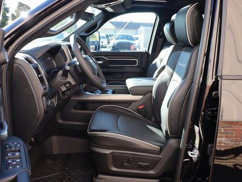 Used 2025 RAM 3500 Laramie image 14