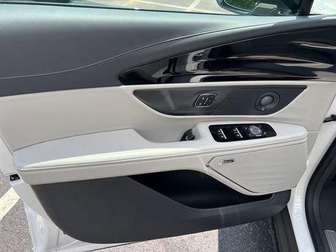 New 2026 Lincoln Nautilus Reserve w/ Jet Appearance Package AWD/4WD image 11