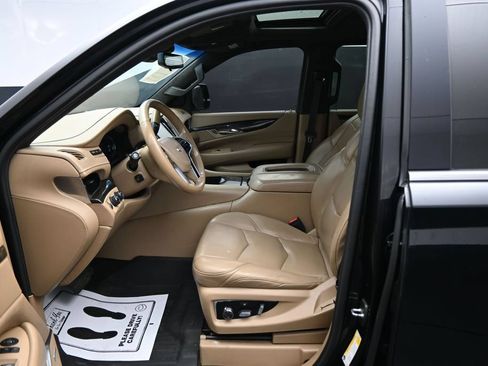 Used 2019 Cadillac Escalade Platinum AWD/4WD image 9