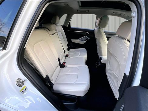Used 2025 Audi Q3 2.0T Premium Plus w/ Premium Plus Package image 25