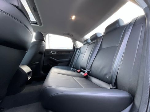 Used 2022 Honda Civic Touring image 13