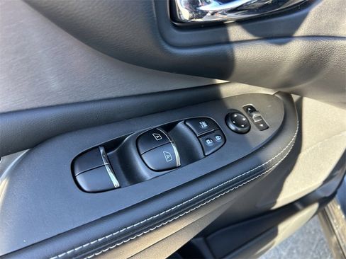 Used 2024 Nissan Murano SL image 26