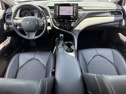 Used 2022 Toyota Camry SE FWD image 10