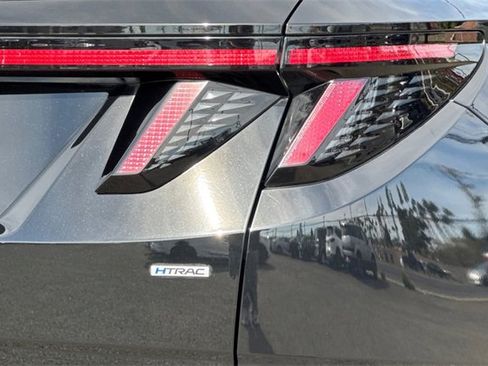 Used 2024 Hyundai Tucson Limited image 37