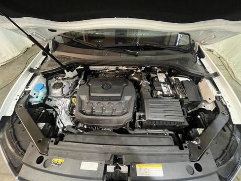 Certified 2024 Volkswagen Tiguan Wolfsburg Edition w/ Panoramic Sunroof Package image 32