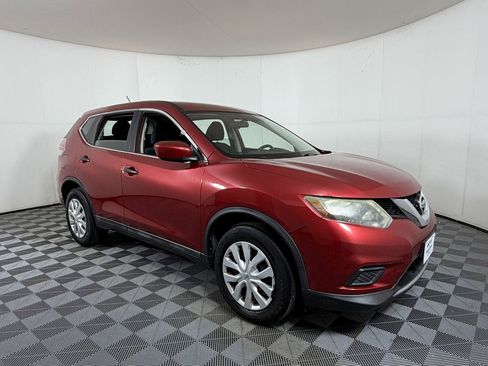 Used 2016 Nissan Rogue S image 1