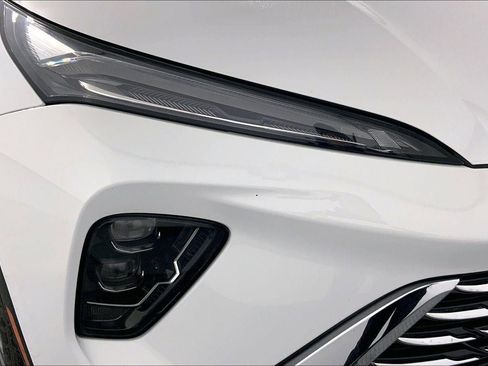 Used 2025 Buick Envision Preferred image 26