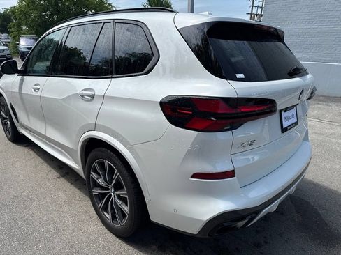 Used 2024 BMW X5 xDrive40i w/ Executive Package AWD/4WD image 3