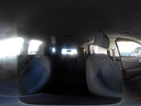 Used 2025 Kia Sportage LX image 42