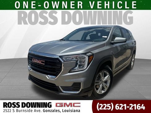 Used 2024 GMC Terrain SLE FWD image 1
