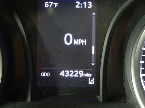 Used 2022 Toyota Camry LE image 35