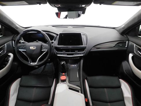 Used 2024 Cadillac CT5 V Blackwing w/ Carbon Fibre Package 2 RWD image 43
