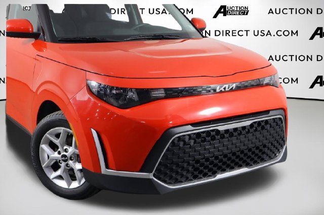 Used 2024 Kia Soul LX w/ LX Technology Package FWD image 48