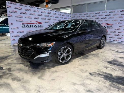 Used 2024 Chevrolet Malibu LT FWD image 2