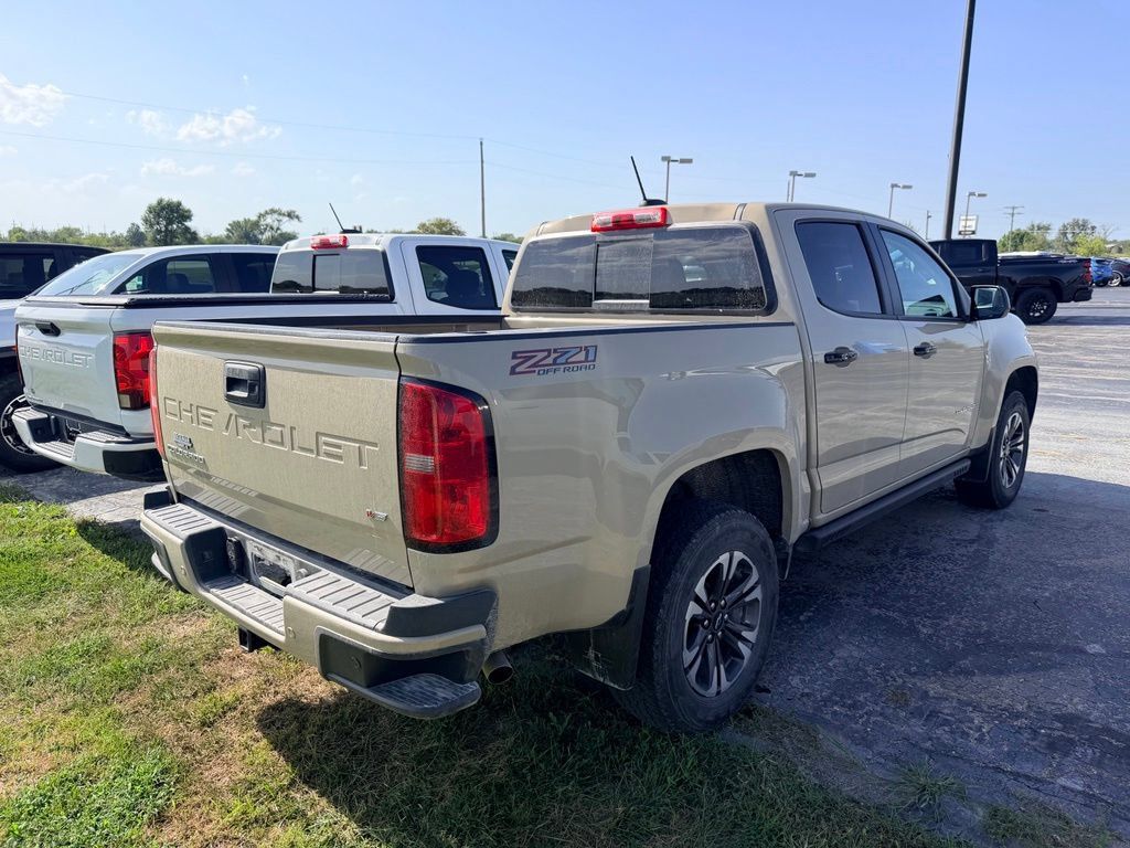 Used 2022 Chevrolet Colorado Z71 AWD/4WD image 4