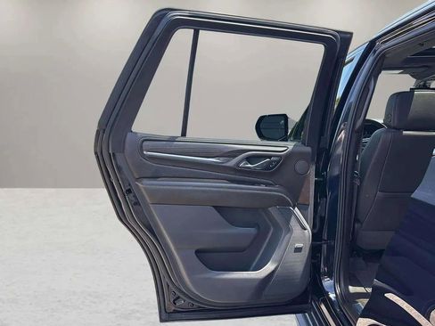 Used 2021 GMC Yukon Denali w/ Advanced Technology Package image 17