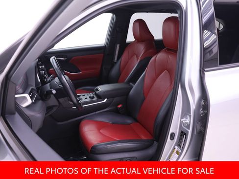 Certified 2021 Toyota Highlander XSE AWD/4WD image 4