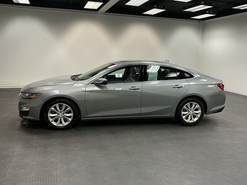 Used 2023 Chevrolet Malibu LT FWD image 2