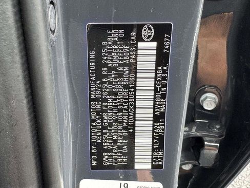 Used 2025 Toyota Camry LE FWD image 27