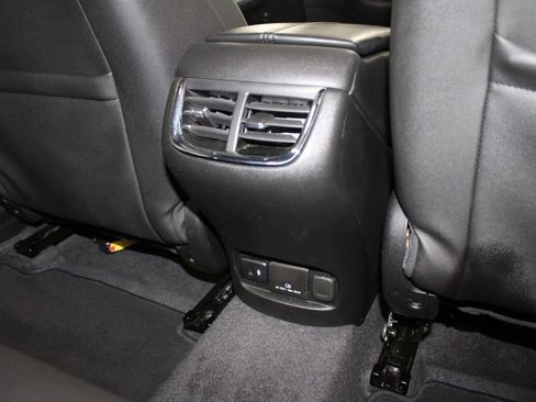 Used 2023 Chevrolet Malibu LT image 34