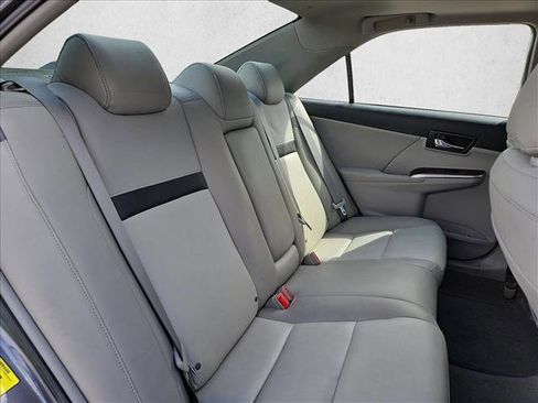 Used 2012 Toyota Camry XLE FWD image 19