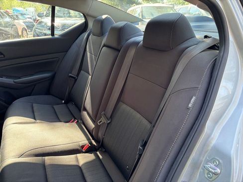 Used 2024 Nissan Altima 2.5 S FWD image 37
