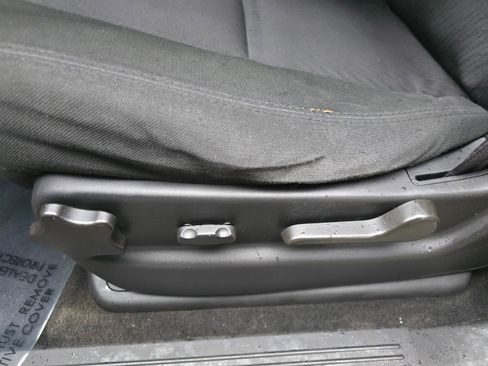 Used 2014 GMC Yukon SLE image 21