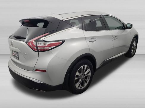 Used 2015 Nissan Murano S w/ Navigation Package AWD/4WD image 4