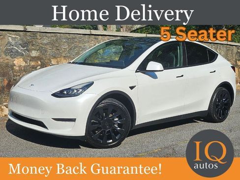 Used 2022 Tesla Model Y Long Range AWD/4WD image 1