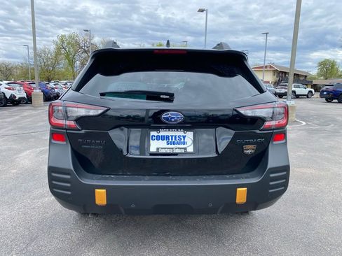 Certified 2025 Subaru Outback Wilderness AWD/4WD image 6