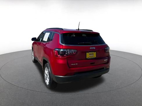 Used 2025 Jeep Compass Latitude AWD/4WD image 8