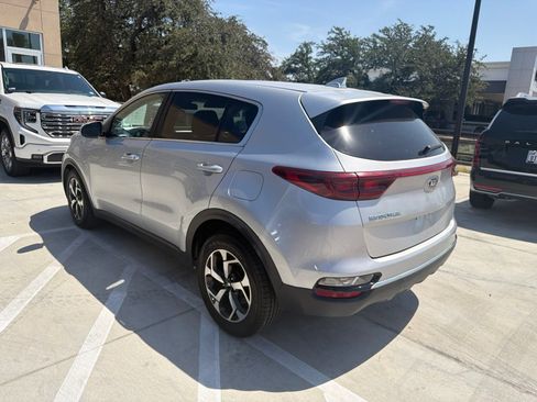 Used 2021 Kia Sportage LX FWD image 7