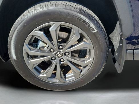 Used 2025 Toyota RAV4 Limited w/ Advanced Technology Package image 10