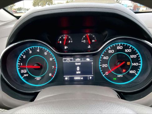 Used 2017 Chevrolet Cruze LT image 17