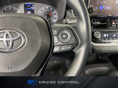 Used 2024 Toyota Corolla LE image 22