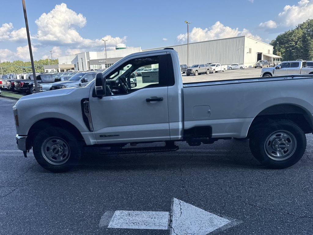 New 2026 Ford F350 XL w/ 360-Degree Camera Package RWD image 4