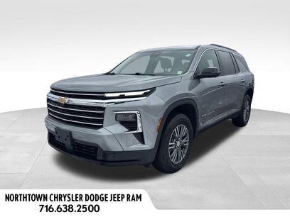 Used 2024 Chevrolet Traverse LT w/ Trailering Package