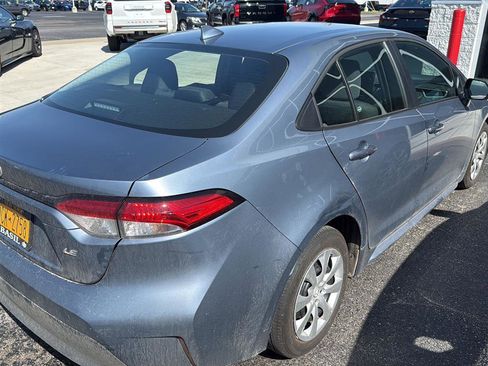 Used 2024 Toyota Corolla LE FWD image 2