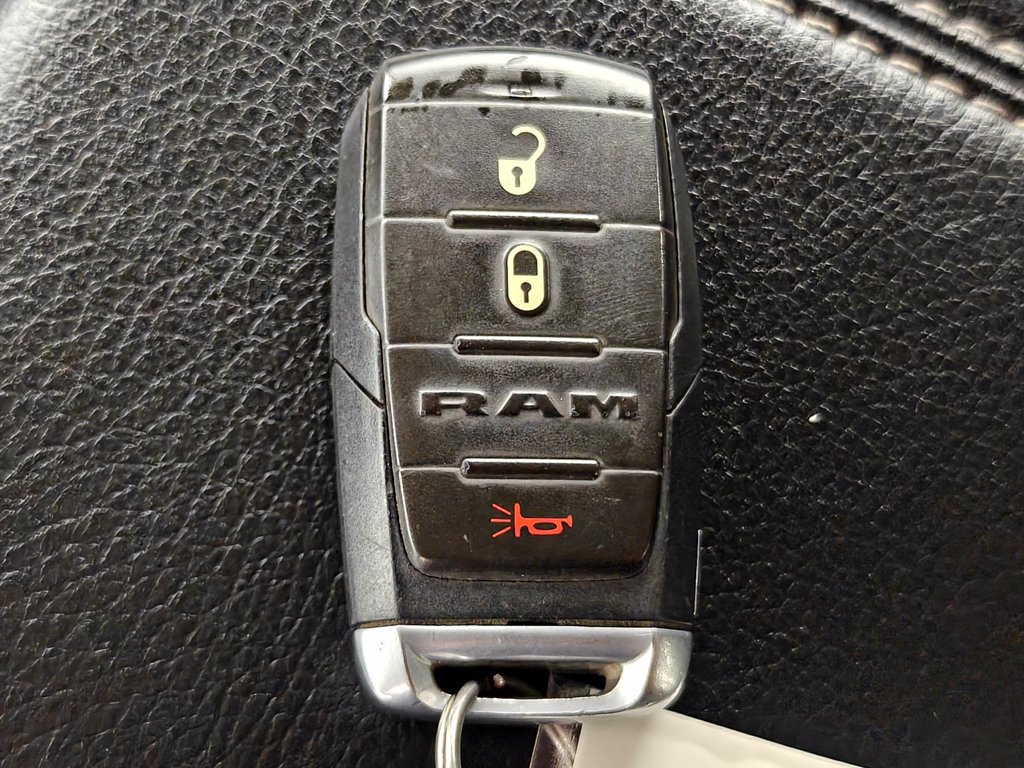 Used 2019 RAM 1500 Tradesman w/ SXT Appearance Group AWD/4WD image 12