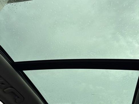 Used 2025 Volvo XC60 B5 Plus image 28